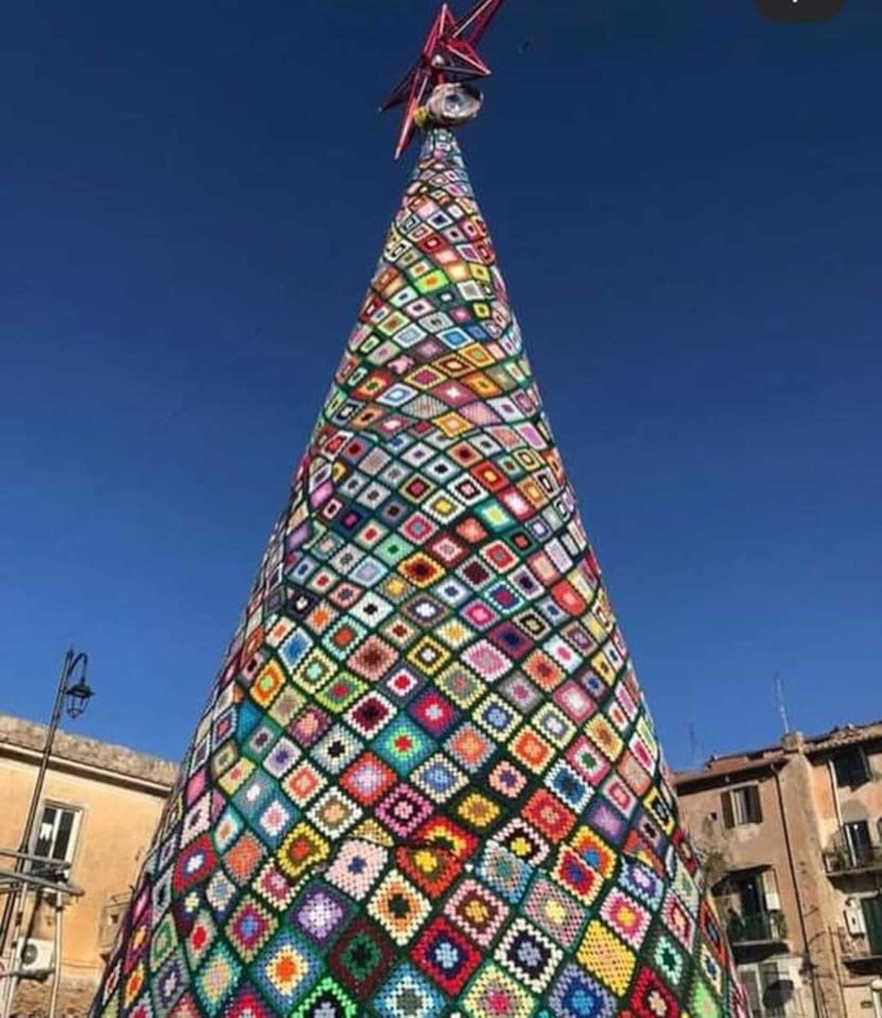 Yarn bombing quale città visitare a Natale Viaggi di Passioni