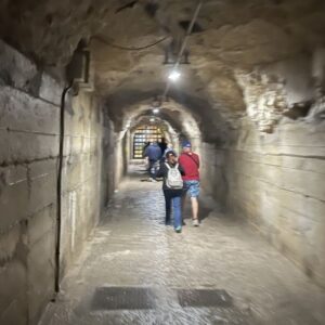 visitare le grotte di Frasassi